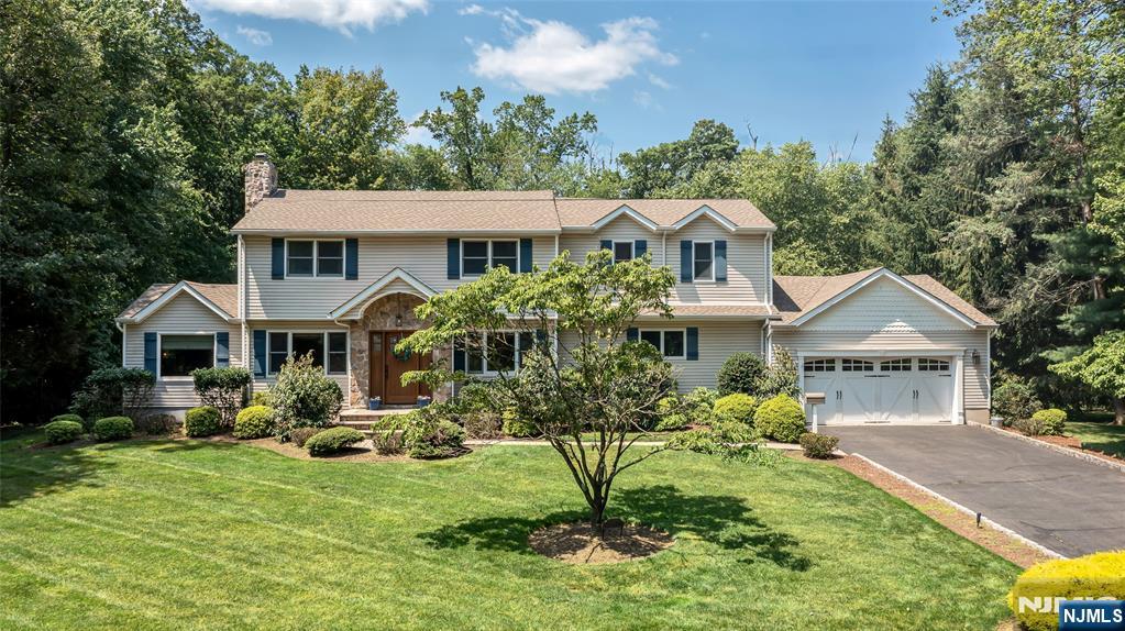 $1,450,000 Colonial