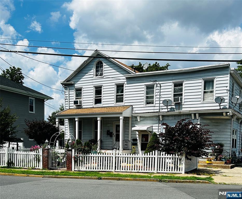 Homes for sale in Rahway, NJ | 716 Grand Ave, Rahway, NJ 07065 | MLS# 25024999