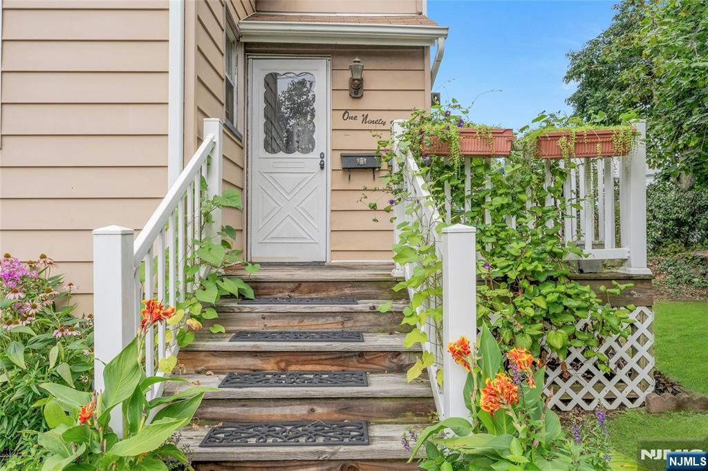 Homes for sale in Hawthorne, NJ | 193 9Th Ave, Hawthorne, NJ 07506 | MLS# 25025011