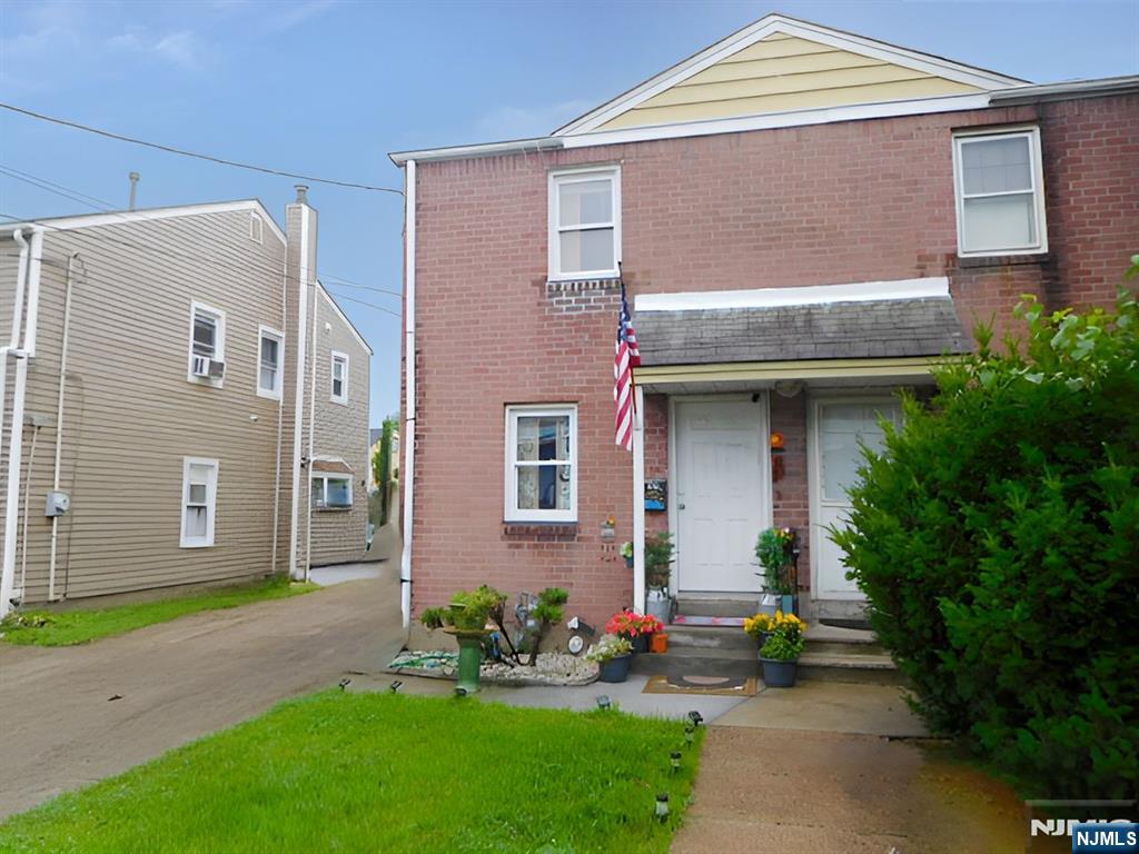 Homes for sale in Clifton, NJ | 87 Merselis Ave, Clifton, NJ 07011 | MLS# 25025049