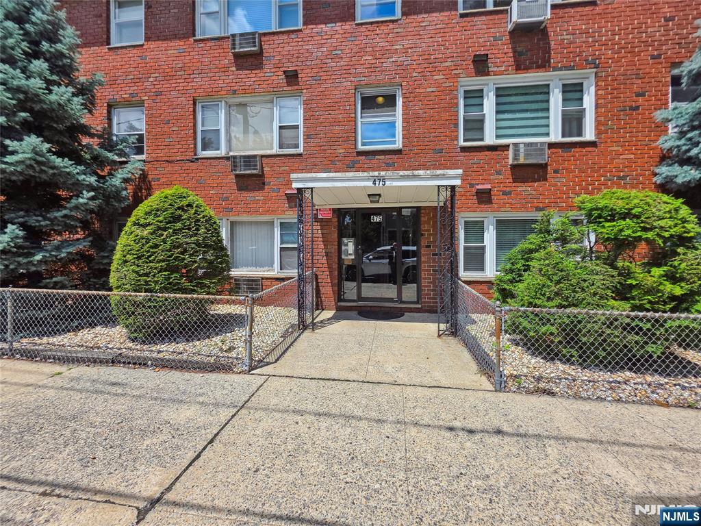 $295,000 Condo