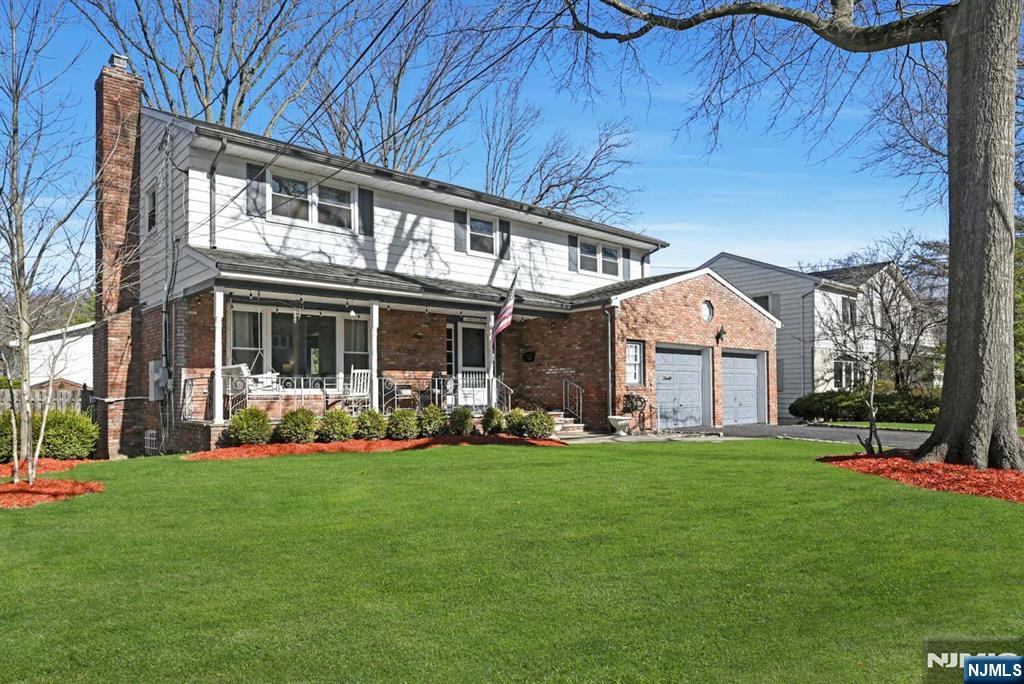 Homes for sale in Englewood Cliffs, NJ | 66 Elm St, Englewood Cliffs, NJ 07632 | MLS# 25025094