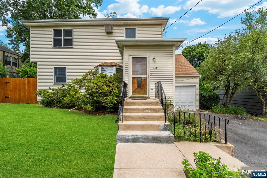 $949,000 Cape Cod