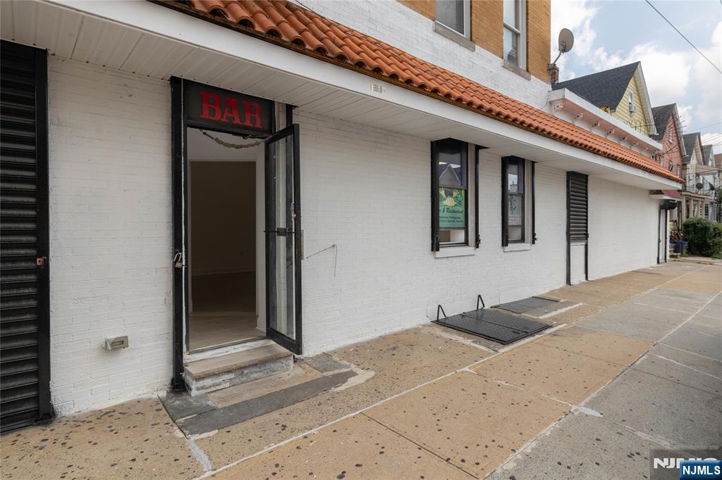 Homes for sale in Elizabeth, NJ | 267 2nd, Elizabeth, NJ 07206 | MLS# 25025334