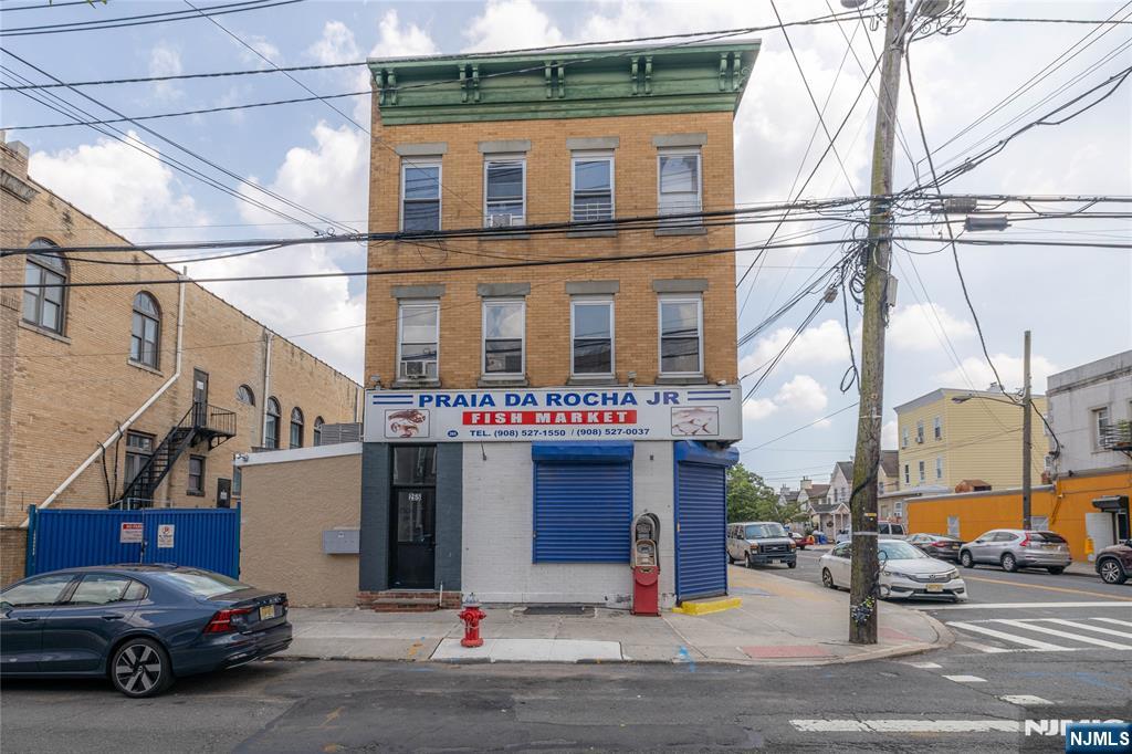 Homes for sale in Elizabeth, NJ | 267 2nd, Elizabeth, NJ 07206 | MLS# 25025334