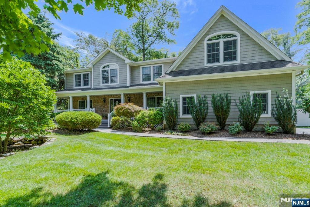 $1,775,000 Colonial