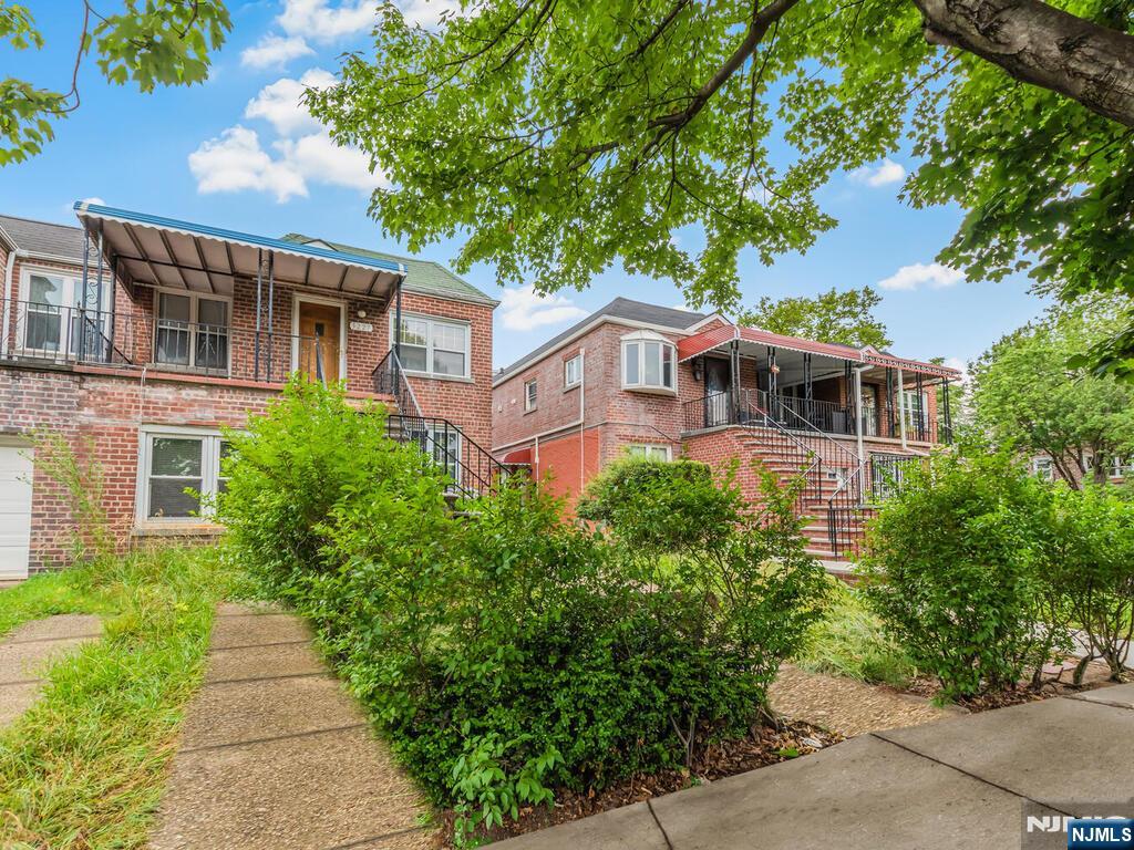 Homes for sale in Bronx, NY | 3227 Bruckner Blvd, Bronx, NY 10461 | MLS# 25025403