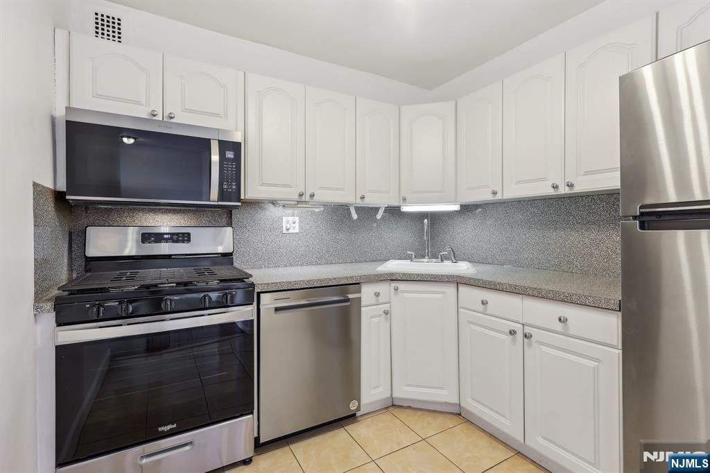 $285,000 Co-op