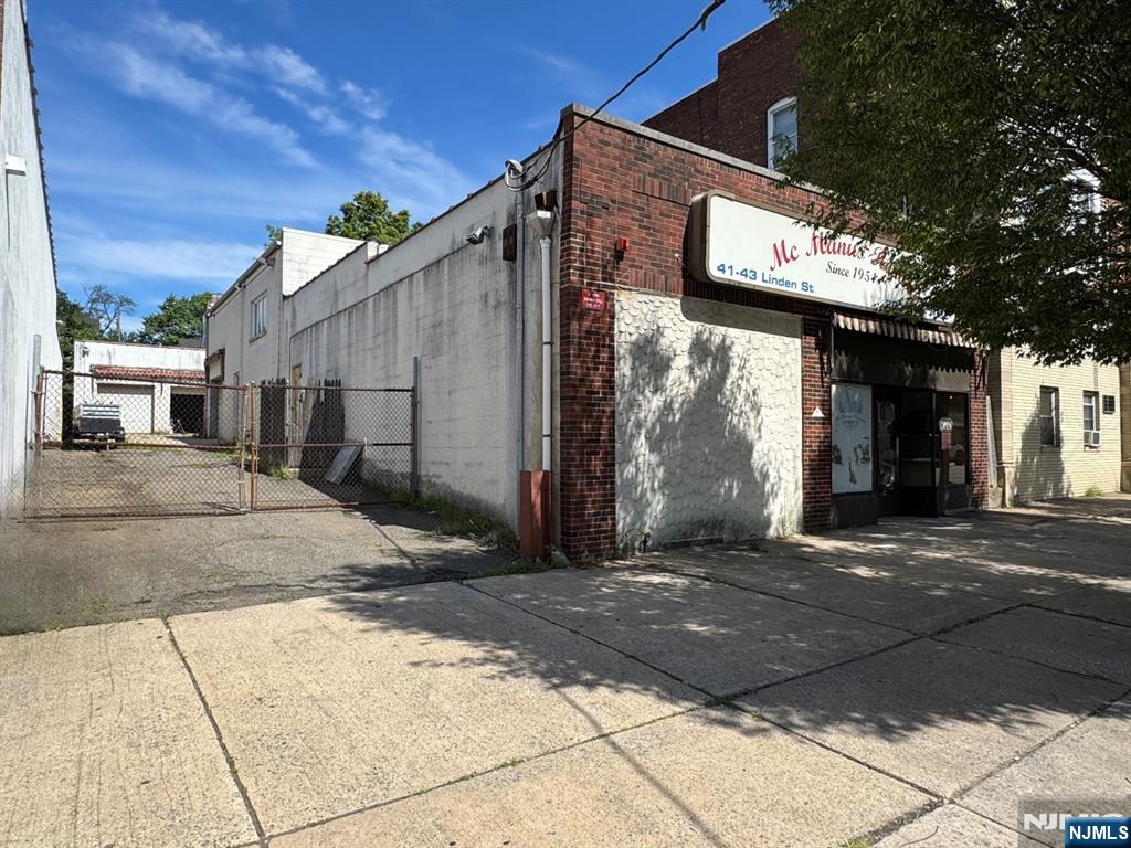 HACKENSACK Properties