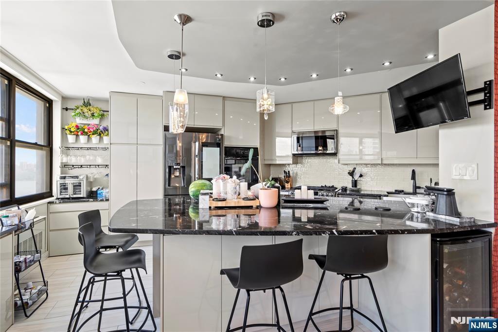 $555,000 Condo