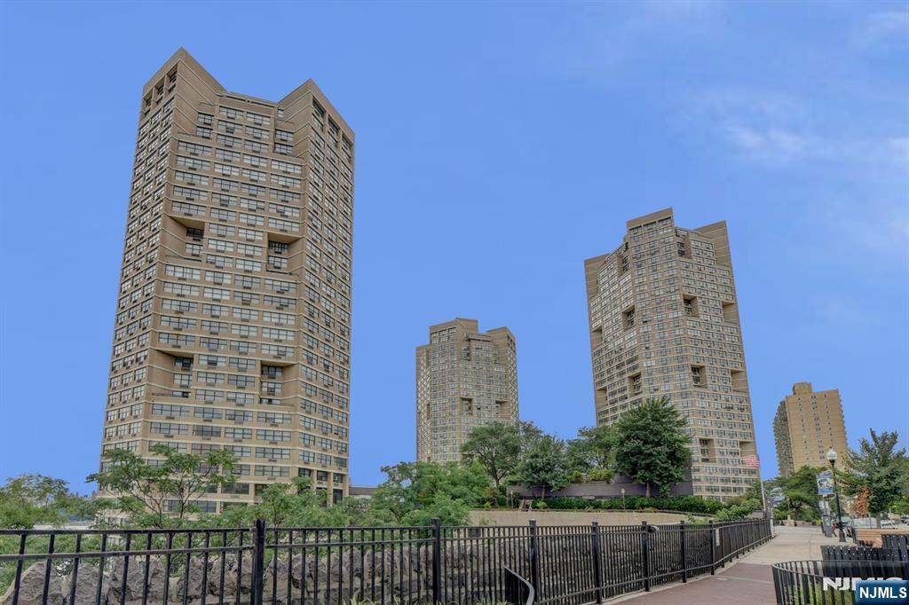 $259,900 Condo