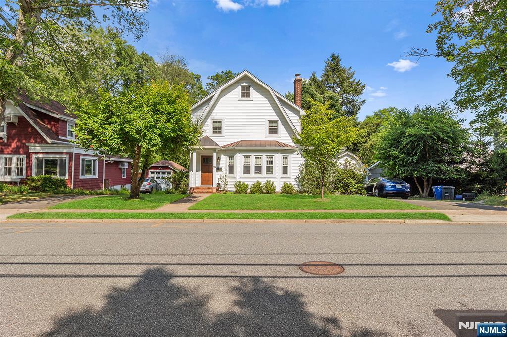 CLOSTER Properties