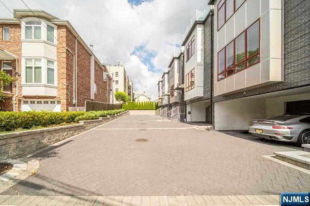 Homes for sale in Fort Lee, NJ | 801a Edgewood Ln, Fort Lee, NJ 07024 | MLS# 25025636