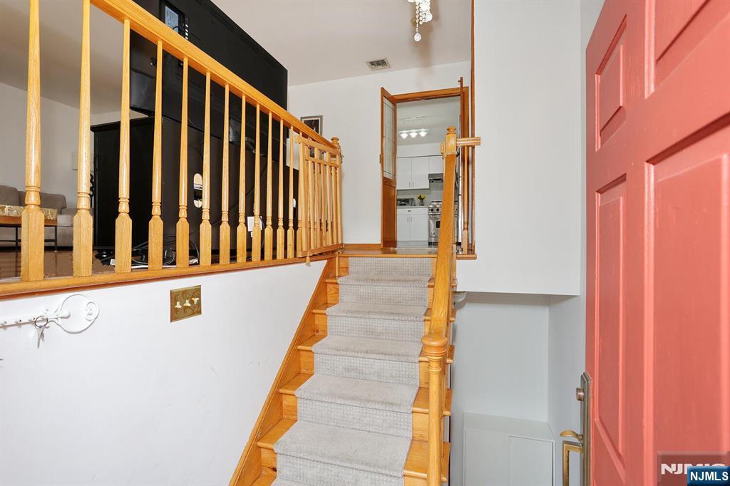 Homes for sale in Hasbrouck Heights, NJ | 140 Prospect St, Hasbrouck Heights, NJ 07604 | MLS# 25025724