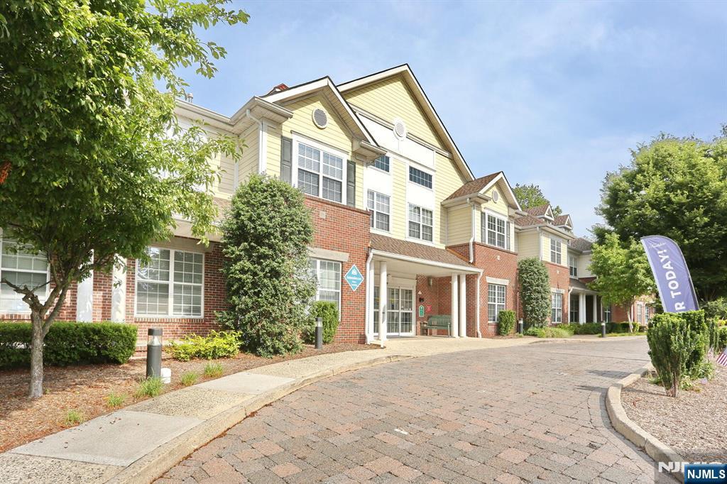 MIDLAND PARK Properties