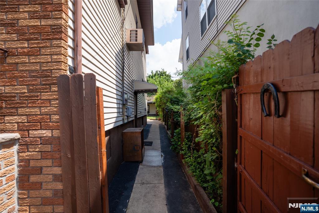 Homes for sale in Lyndhurst, NJ | 325 Valley Brook Ave, Lyndhurst, NJ 07071 | MLS# 25025793