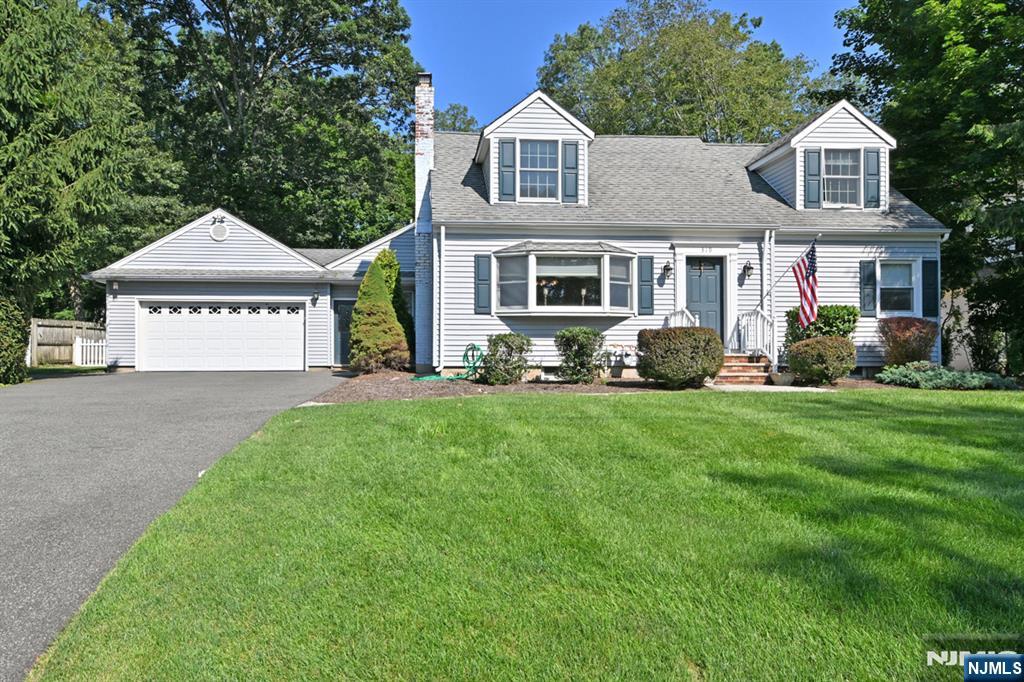 $1,100,000 Cape Cod