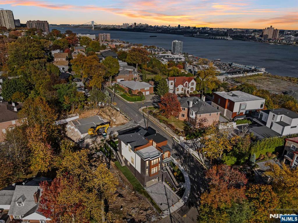 Homes for sale in Cliffside Park, NJ | 61 Edgewater Rd, Cliffside Park, NJ 07010 | MLS# 25025836