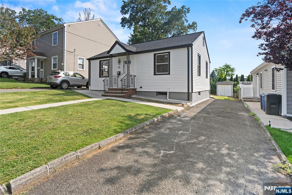 Homes for sale in Hasbrouck Heights, NJ | 22 Franklin Ave, Hasbrouck Heights, NJ 07604 | MLS# 25025890