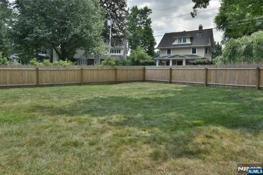 Homes for sale in Ridgewood, NJ | 80 Washington Pl, Ridgewood, NJ 07450 | MLS# 25025908