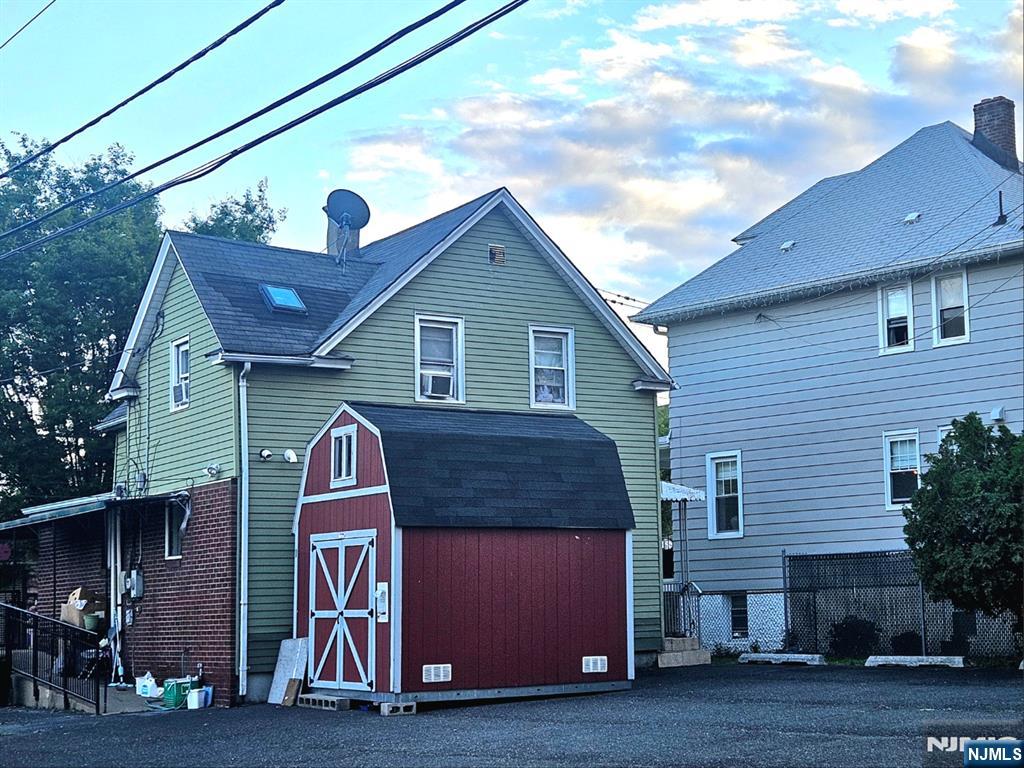 Homes for sale in Little Ferry, NJ | 180 Main St, Little Ferry, NJ 07643 | MLS# 25025910