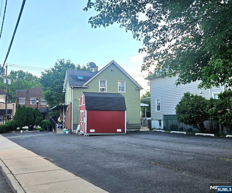 Homes for sale in Little Ferry, NJ | 180 Main St, Little Ferry, NJ 07643 | MLS# 25025910