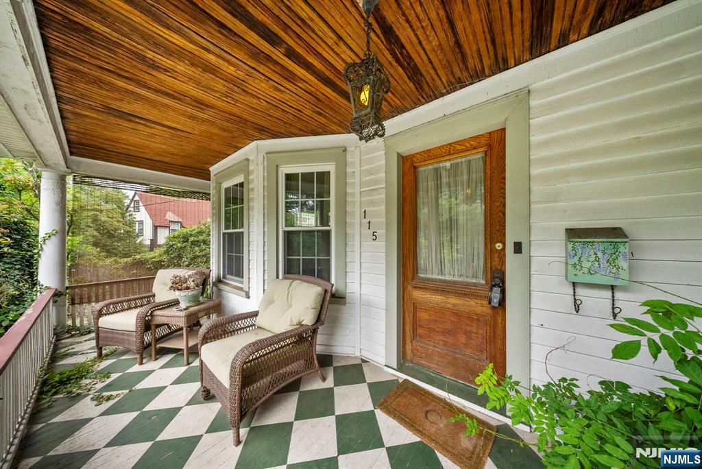 Homes for sale in Leonia, NJ | 115 High St, Leonia, NJ 07605 | MLS# 25025916