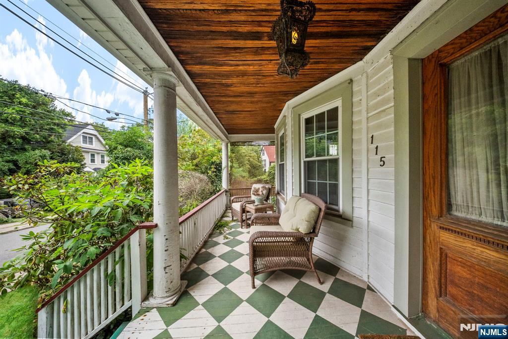 Homes for sale in Leonia, NJ | 115 High St, Leonia, NJ 07605 | MLS# 25025916