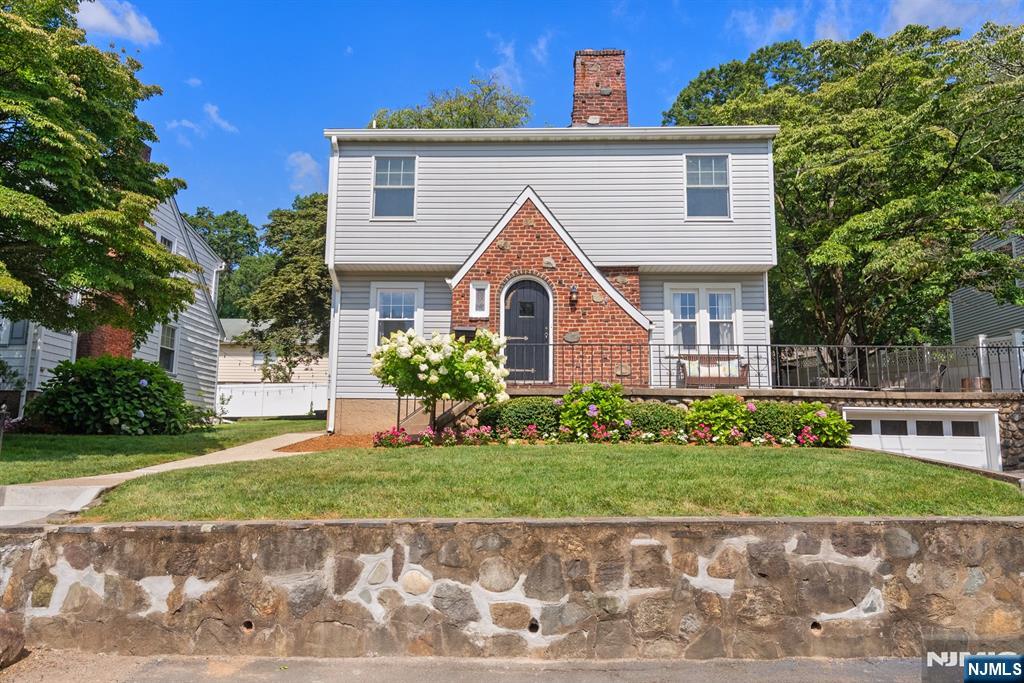 $769,900 Colonial
