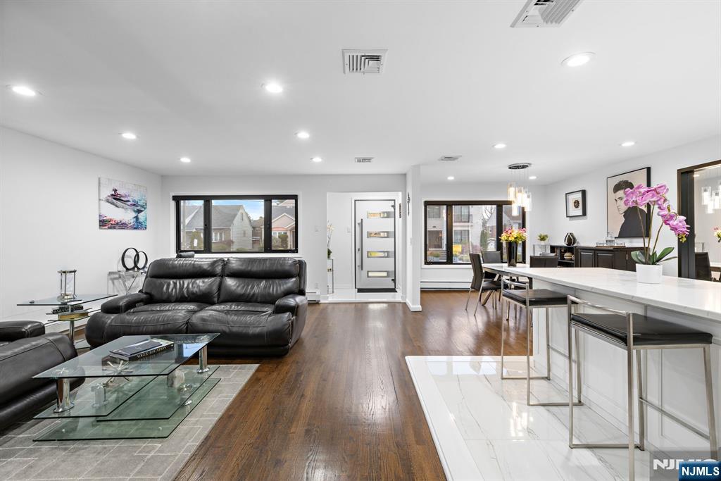 Homes for sale in Fort Lee, NJ | 1061 Glen Rd, Fort Lee, NJ 07024 | MLS# 25025980