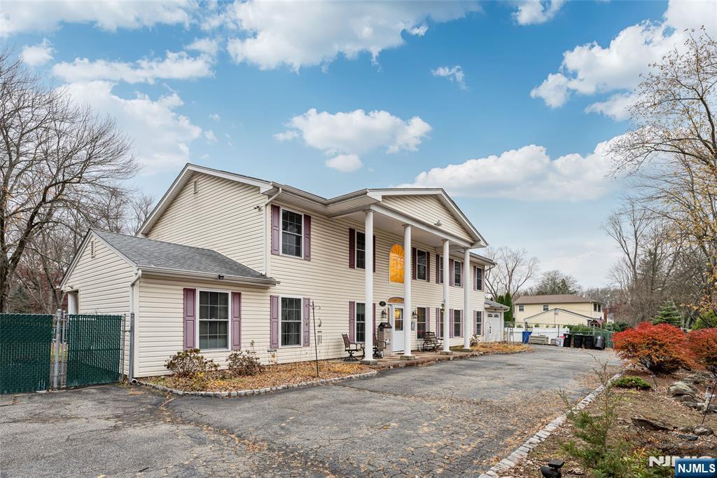 Homes for sale in Par Troy Hills Twp., NJ | 255 Knoll Rd, Par Troy Hills Twp., NJ 07034 | MLS# 25026008