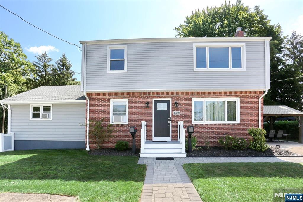 DUMONT Properties