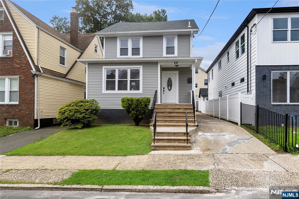 $575,000 Colonial