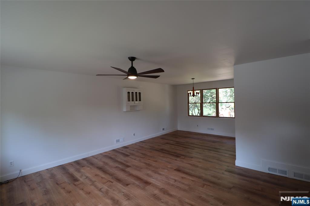 Homes for sale in Oakland, NJ | 83 Oneida Ave, Oakland, NJ 07436 | MLS# 25026044