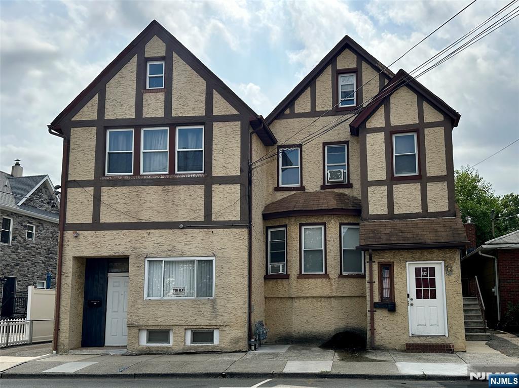 LYNDHURST Properties