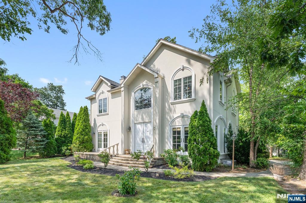 Homes for sale in Englewood Cliffs, NJ | 519 E Palisade Ave, Englewood Cliffs, NJ 07632 | MLS# 25026109