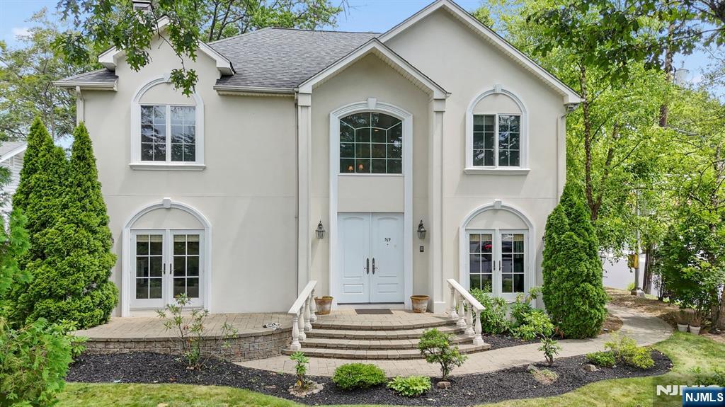 Homes for sale in Englewood Cliffs, NJ | 519 E Palisade Ave, Englewood Cliffs, NJ 07632 | MLS# 25026109