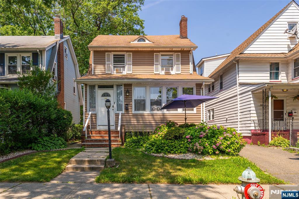 $524,999 Colonial