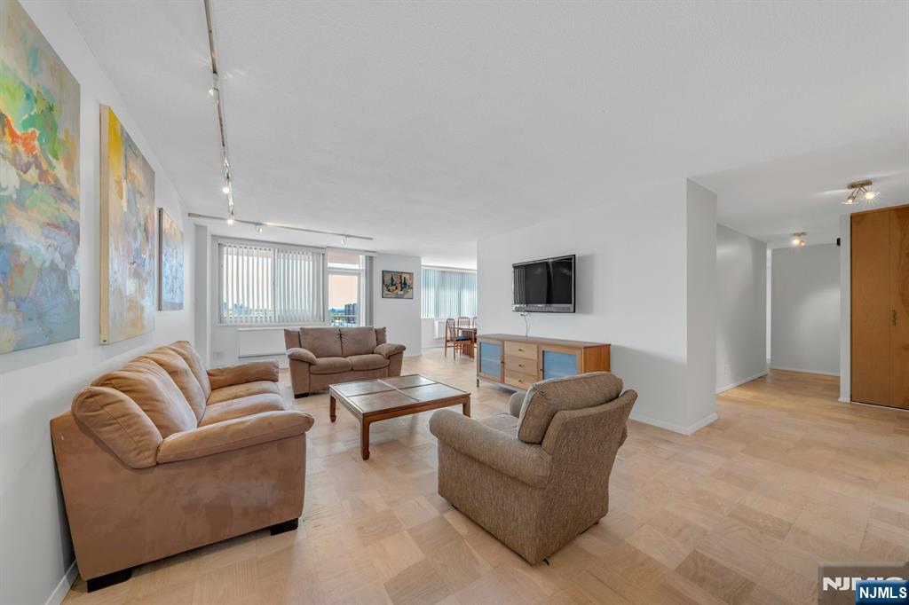 Homes for sale in Fort Lee, NJ | 2150 Center Ave #10B, Fort Lee, NJ 07024 | MLS# 25026190