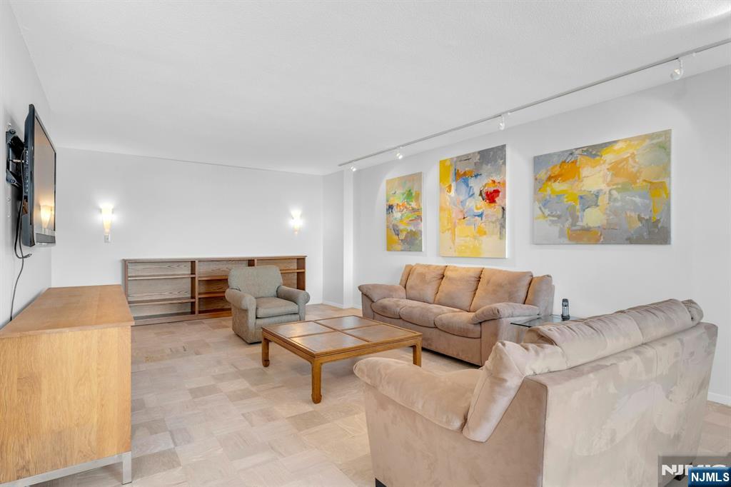 Homes for sale in Fort Lee, NJ | 2150 Center Ave #10B, Fort Lee, NJ 07024 | MLS# 25026190