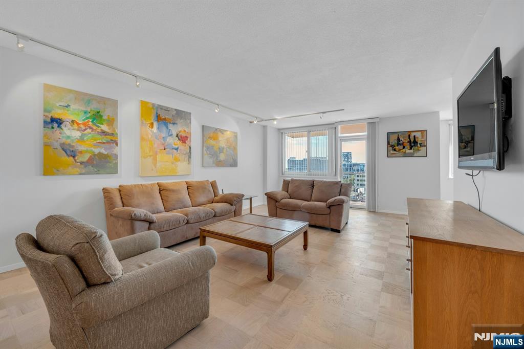 Homes for sale in Fort Lee, NJ | 2150 Center Ave #10B, Fort Lee, NJ 07024 | MLS# 25026190