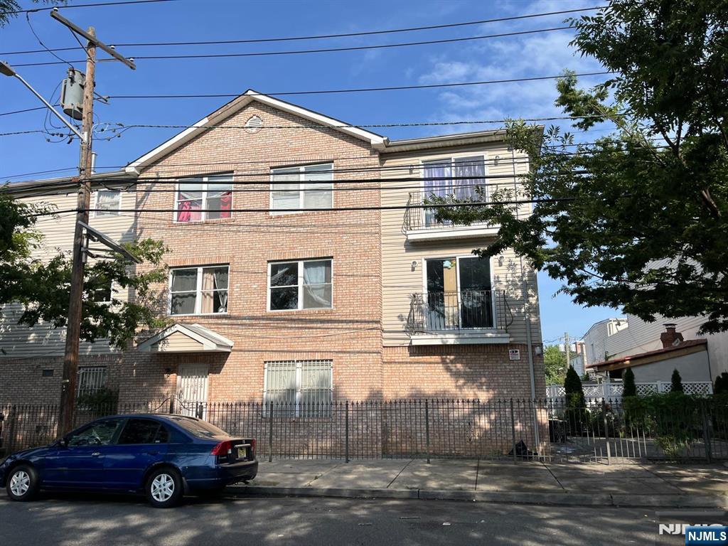 Homes for sale in Newark, NJ | 27-29 Camp St, Newark, NJ 07102 | MLS# 25026225