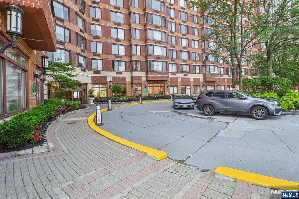 Homes for sale in Fort Lee, NJ | 100 Old Palisade Rd #L7, Fort Lee, NJ 07024 | MLS# 25026239