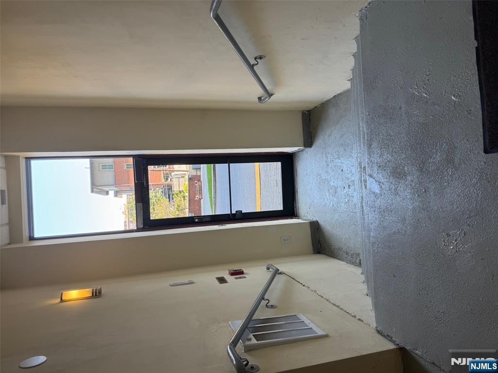 Homes for sale in Fort Lee, NJ | 100 Old Palisade Rd #L7, Fort Lee, NJ 07024 | MLS# 25026239