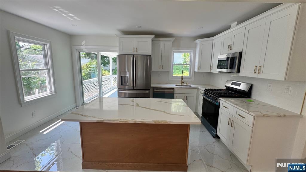 Homes for sale in Hawthorne, NJ | 882 Lafayette Ave, Hawthorne, NJ 07506 | MLS# 25026283