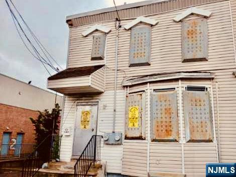 Homes for sale in Newark, NJ | 648 11th St, Newark, NJ 07103 | MLS# 25026321