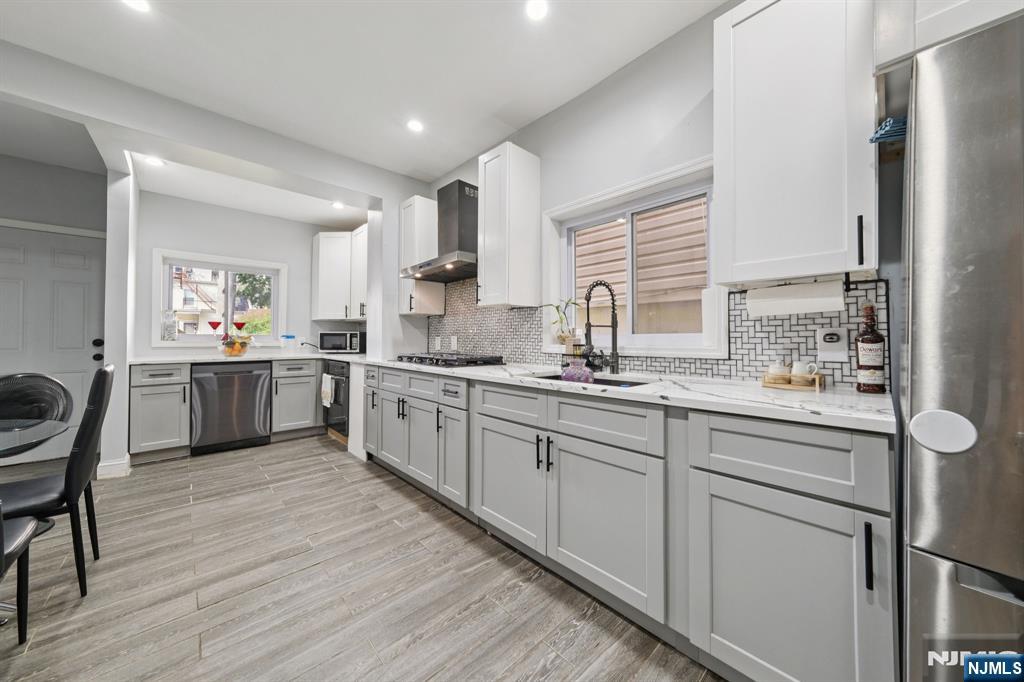 Homes for sale in Newark, NJ | 297 Runyon St, Newark, NJ 07108 | MLS# 25026386