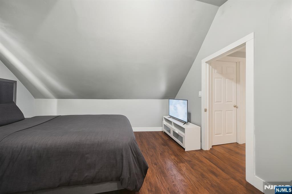 Homes for sale in Newark, NJ | 297 Runyon St, Newark, NJ 07108 | MLS# 25026386