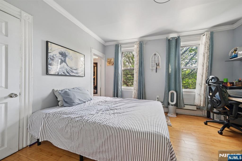 Homes for sale in Newark, NJ | 297 Runyon St, Newark, NJ 07108 | MLS# 25026386