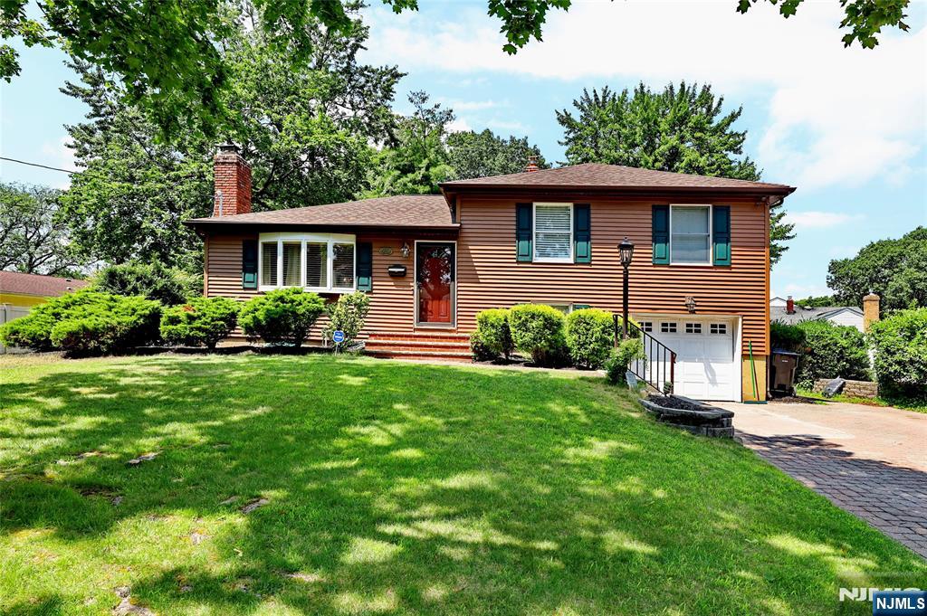 $975,000 Split Level